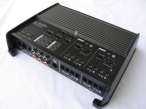 JL AUDIO XD400/4 v2 CLASS-D FULL-RANGE 4-CHANNEL, TOP QUALITY AND